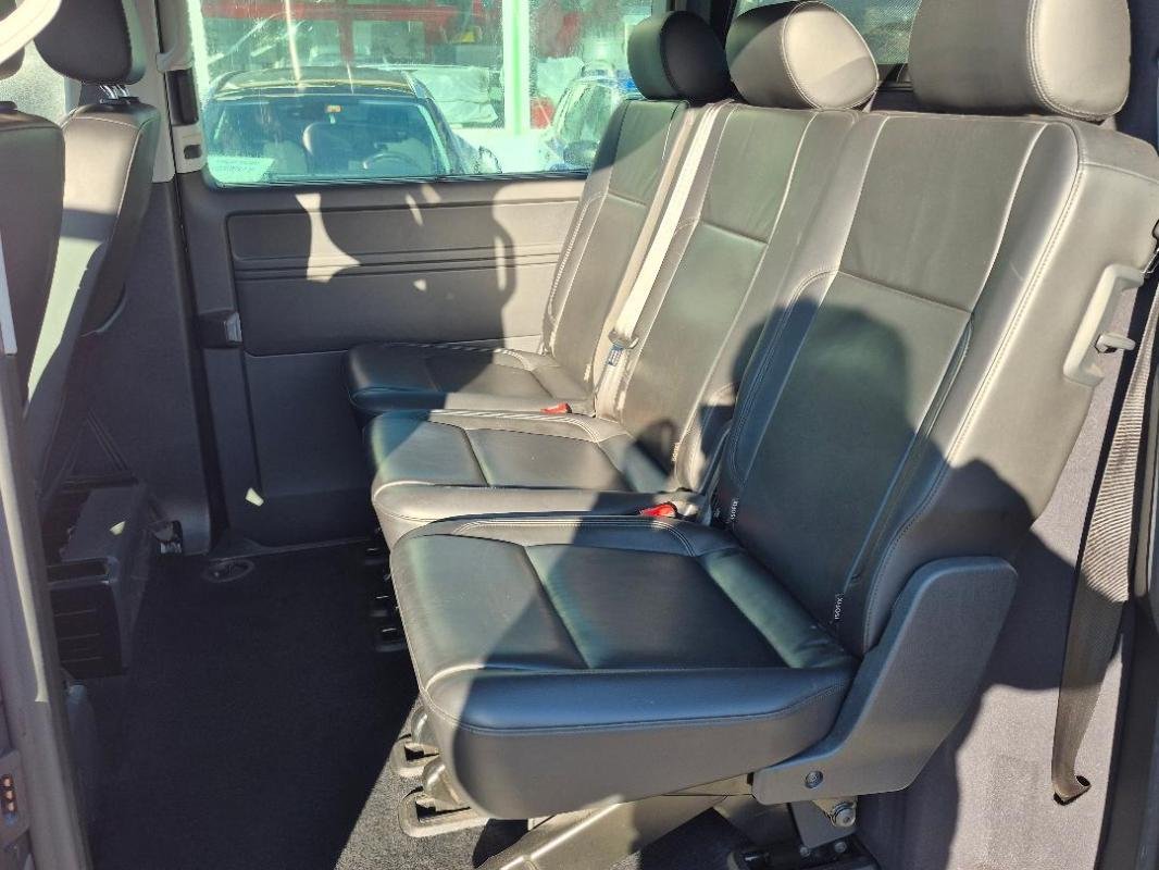 Volkswagen Caravelle - Photo 24