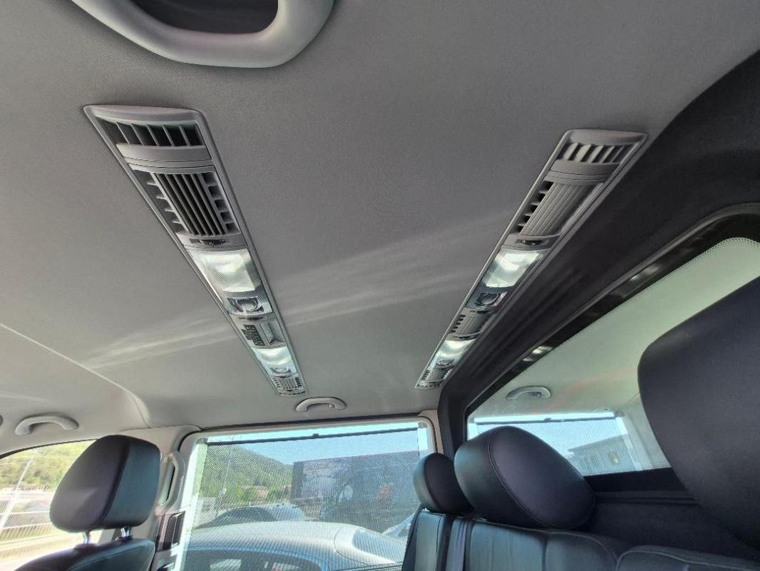 Volkswagen Caravelle - Photo 29