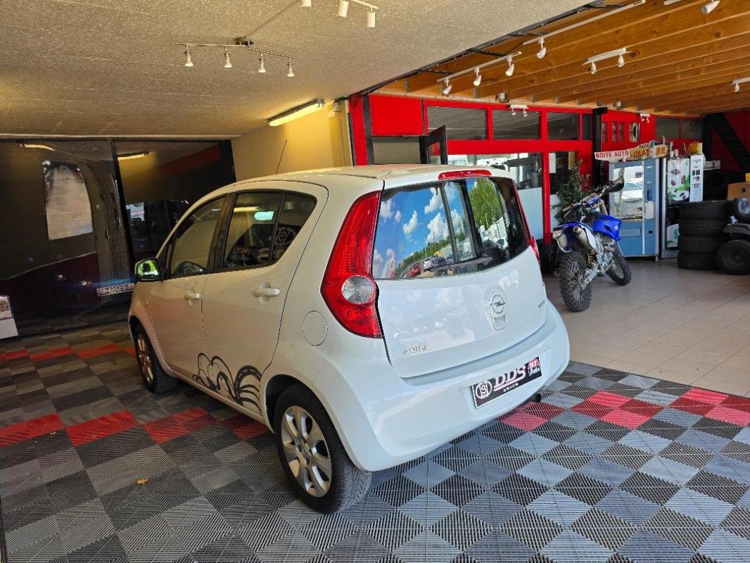 Opel Agila - Photo 7