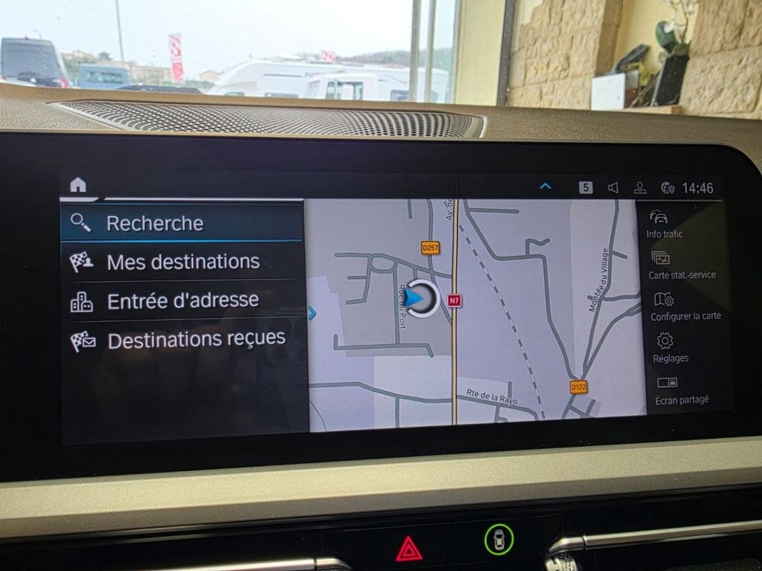 BMW 330e - Photo 13