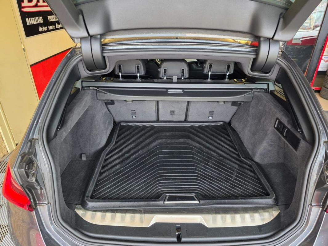 BMW 330e - Photo 20