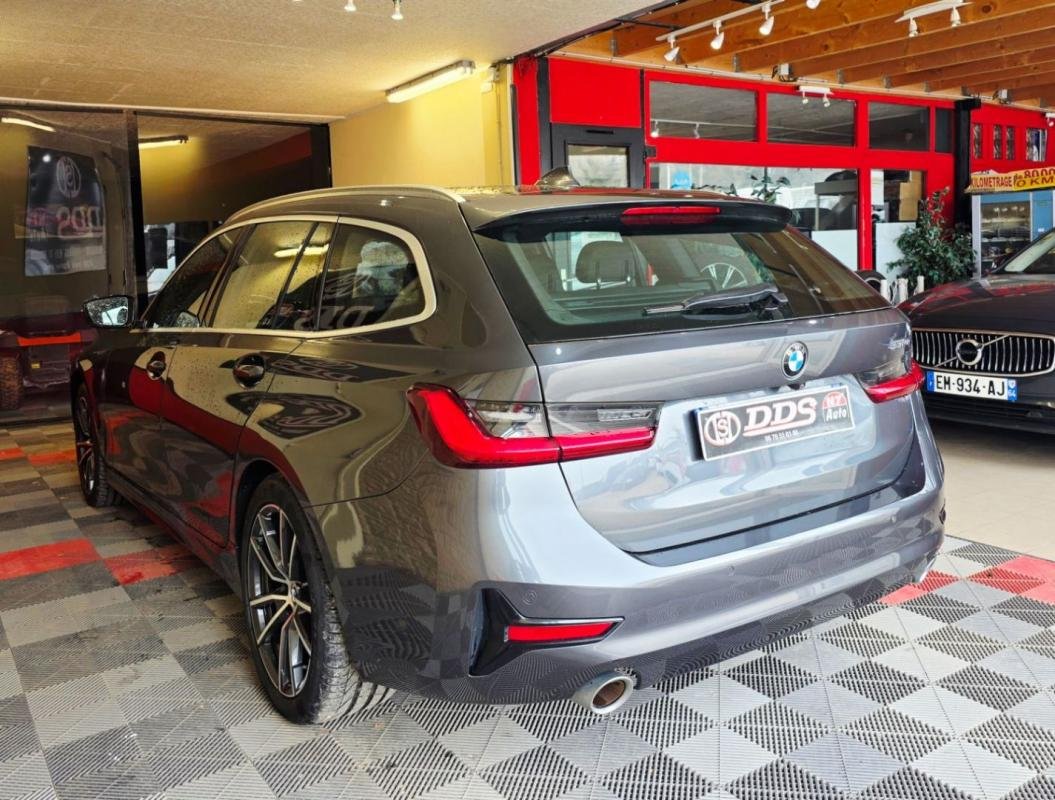 BMW 330e - Photo 8
