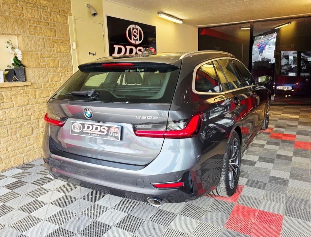 BMW 330e - Photo 10