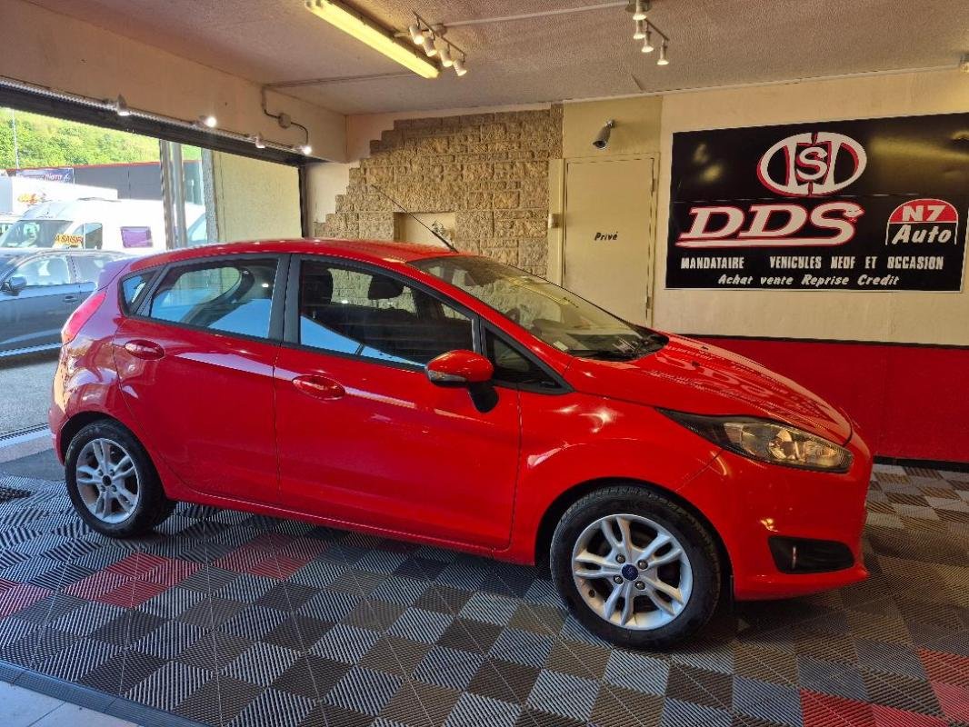 Ford Fiesta - Photo 19