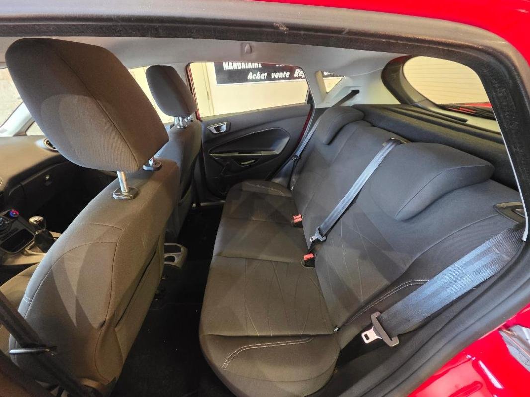 Ford Fiesta - Photo 25