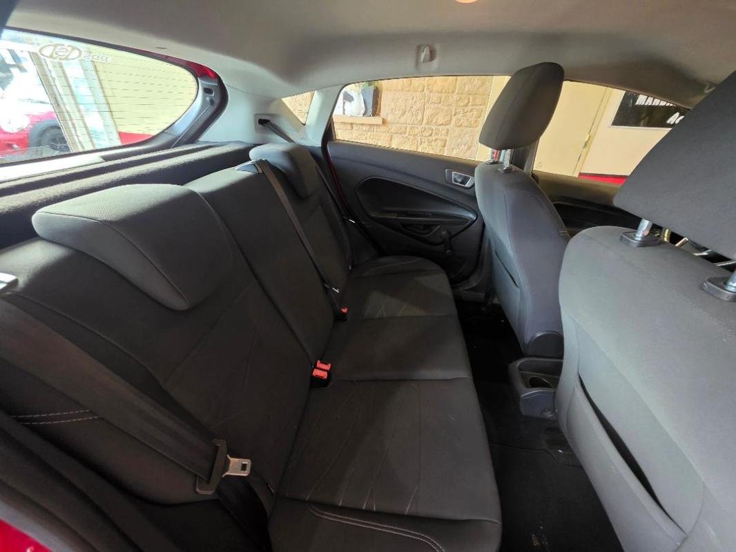 Ford Fiesta - Photo 26