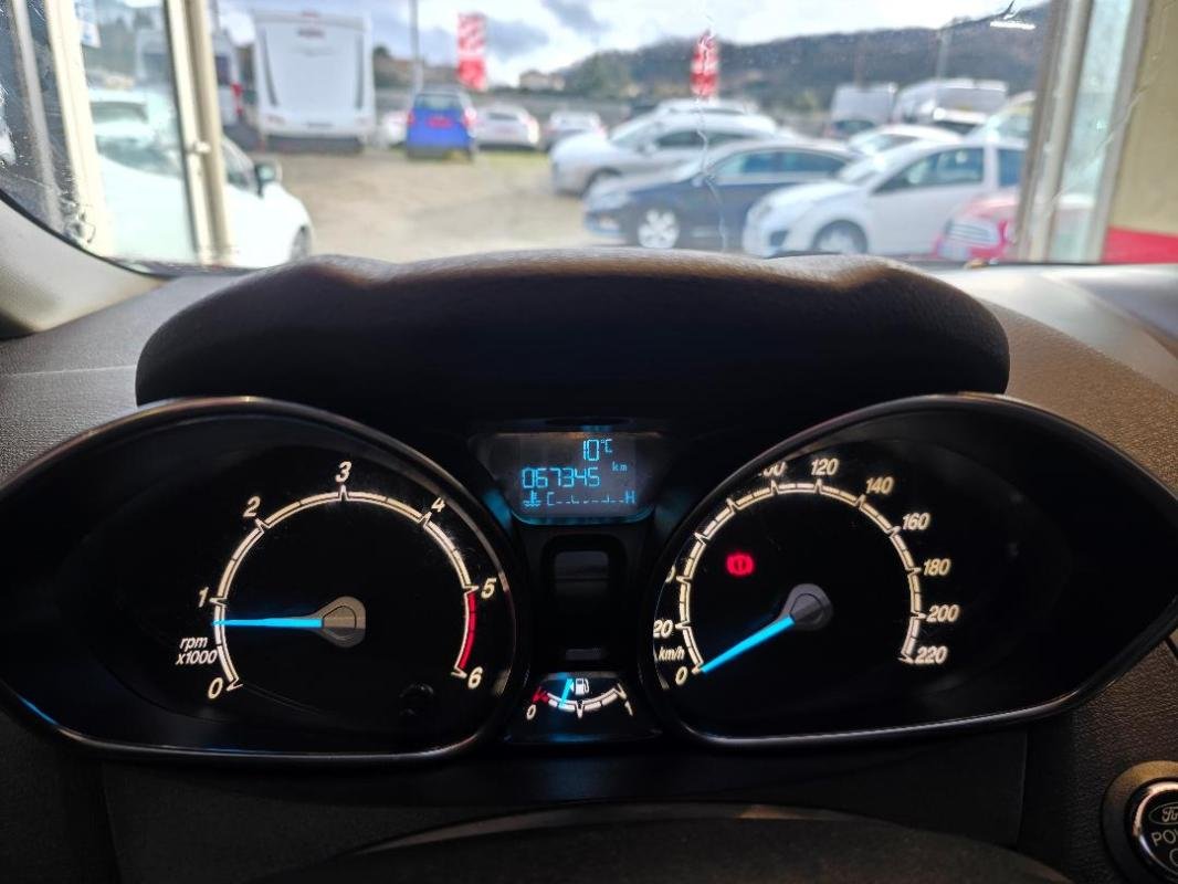 Ford Fiesta - Photo 28