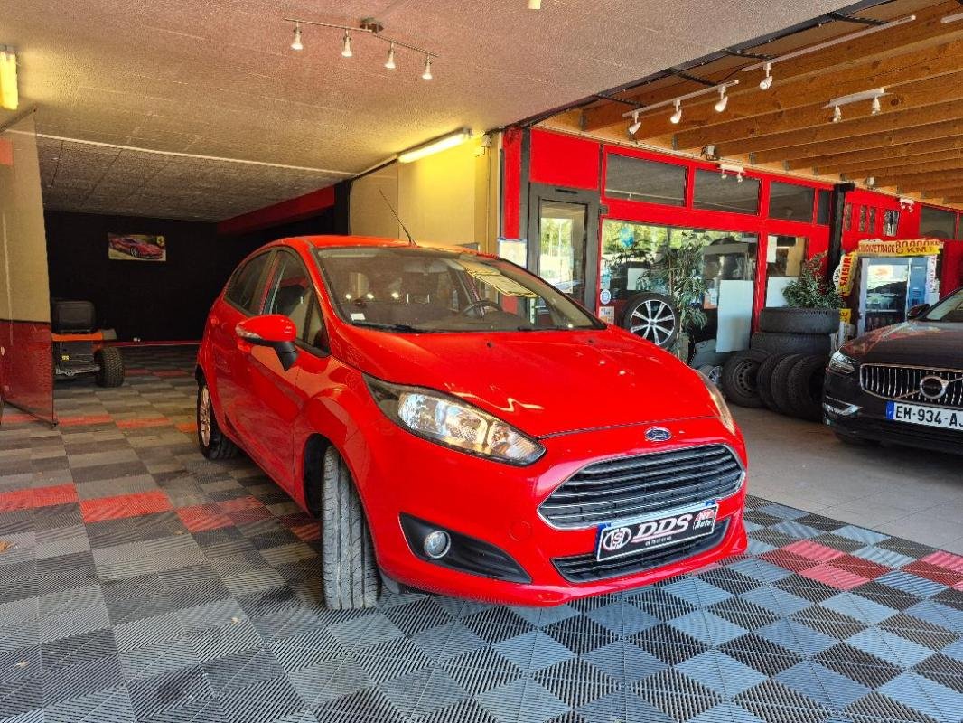 Ford Fiesta - Photo 4