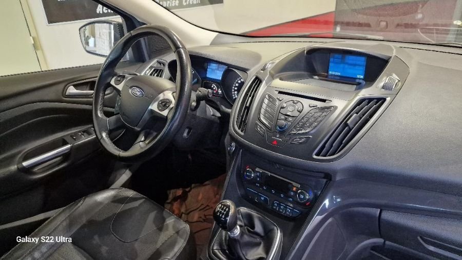 Ford Kuga - Photo 3