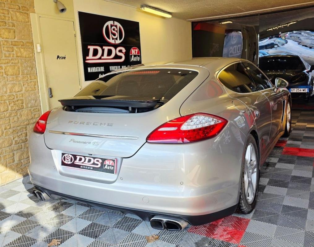 Porsche Panamera - Photo 12