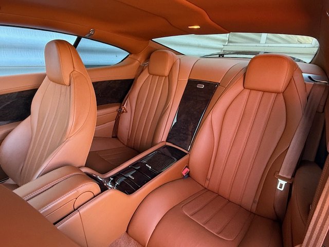 Bentley Continental GT - Photo 11