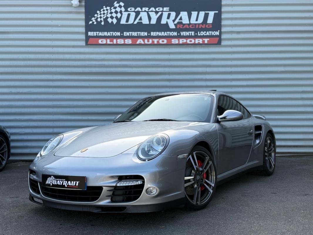Porsche 911 - Photo 1