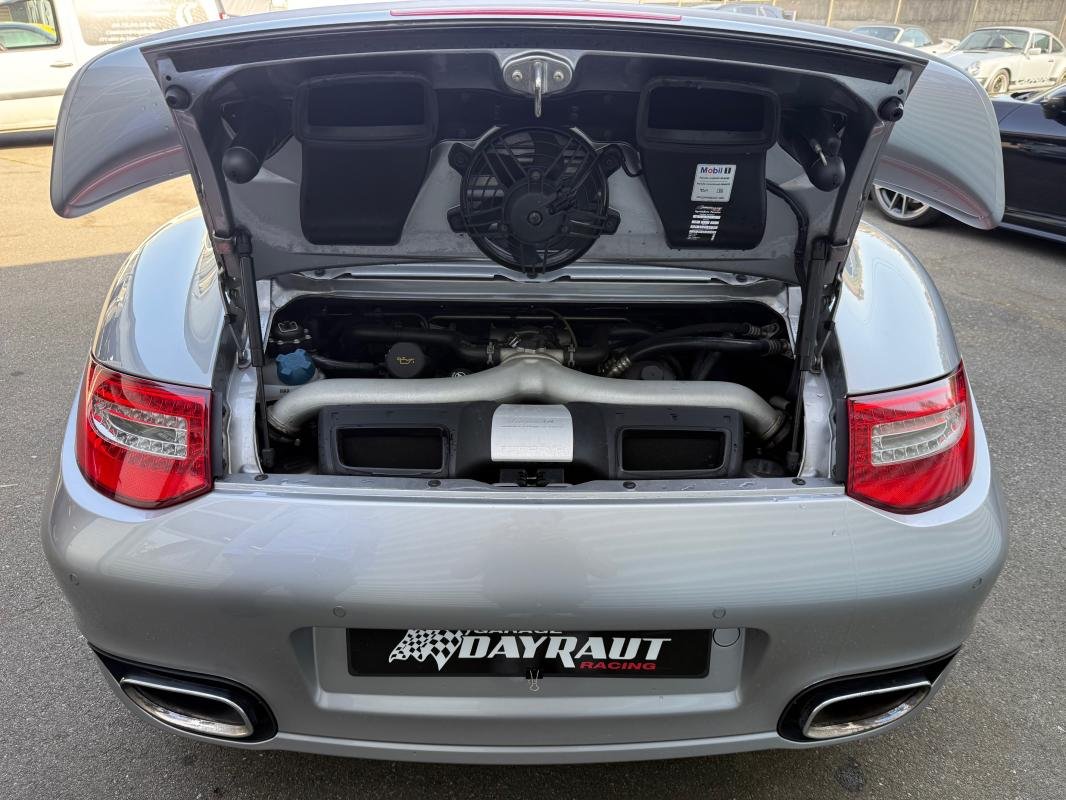 Porsche 911 - Photo 13