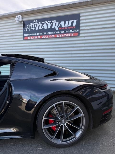 Porsche 911 - Photo 12