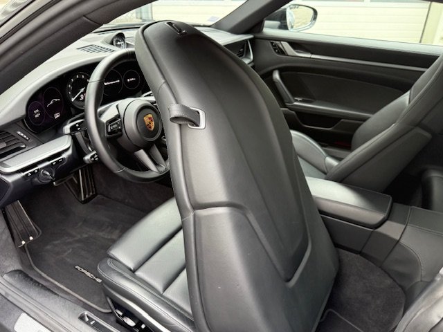 Porsche 911 - Photo 8
