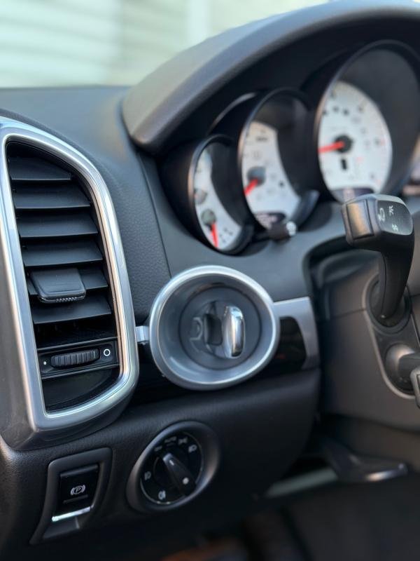 Porsche Cayenne - Photo 16