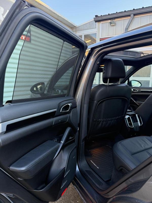Porsche Cayenne - Photo 18