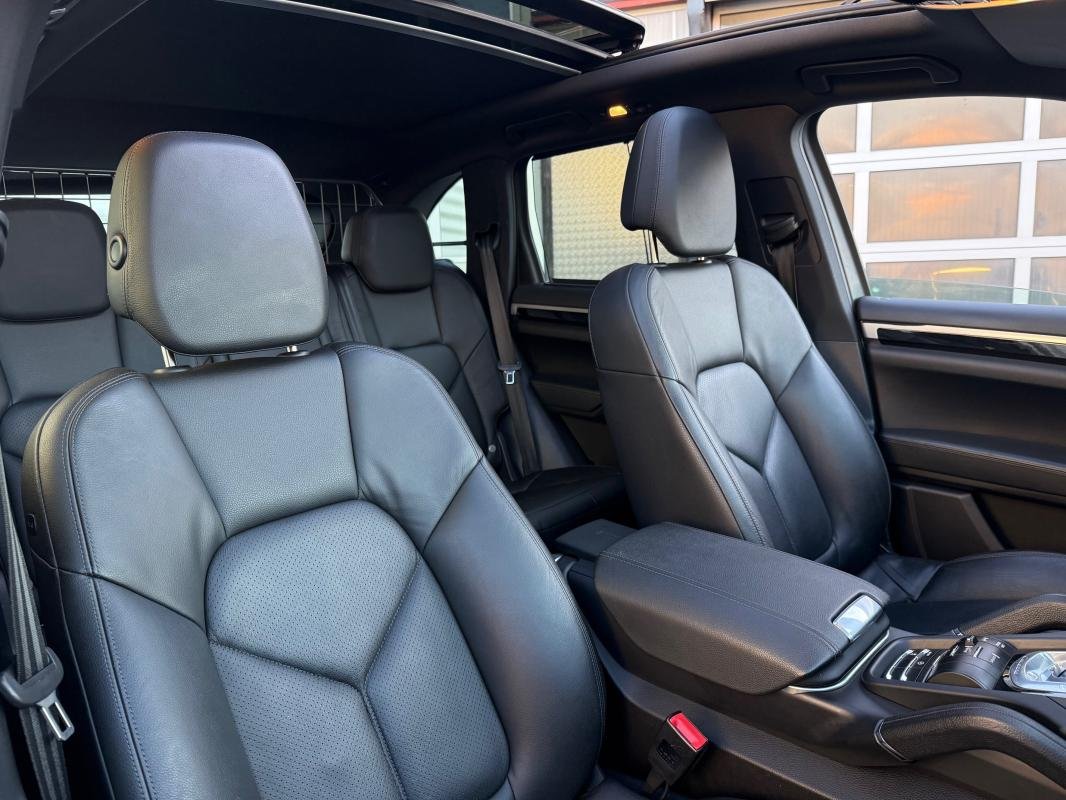 Porsche Cayenne - Photo 9