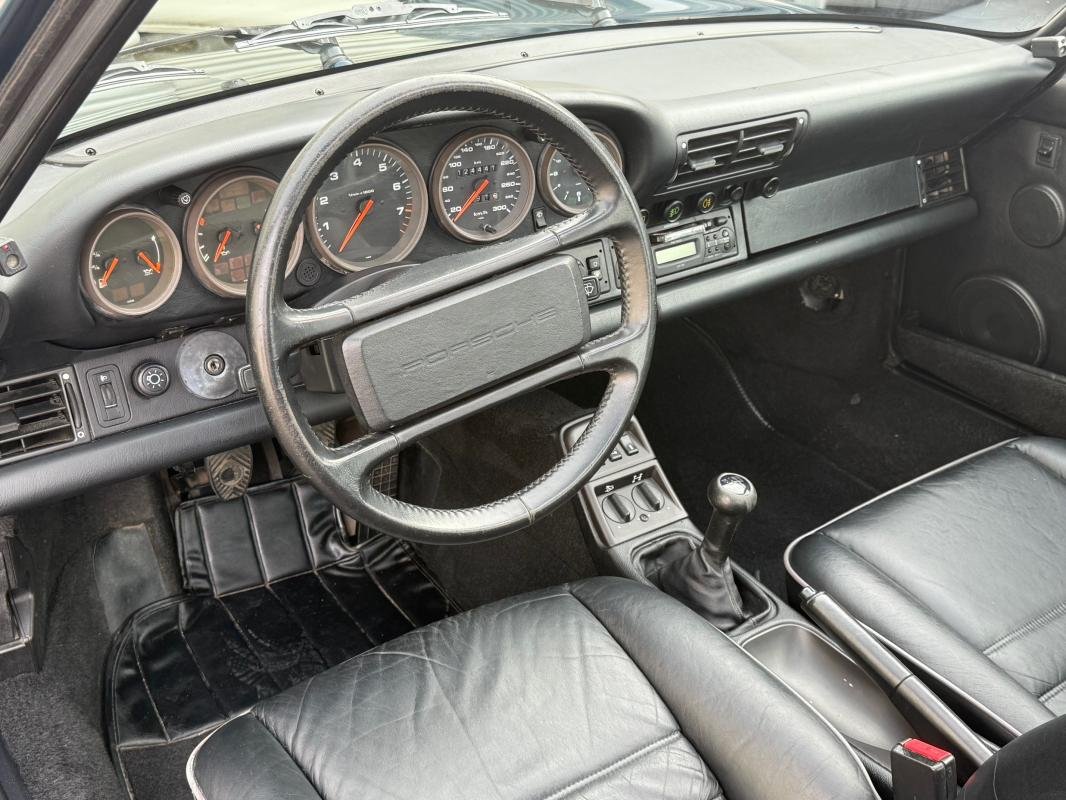 Porsche 911 - Photo 9
