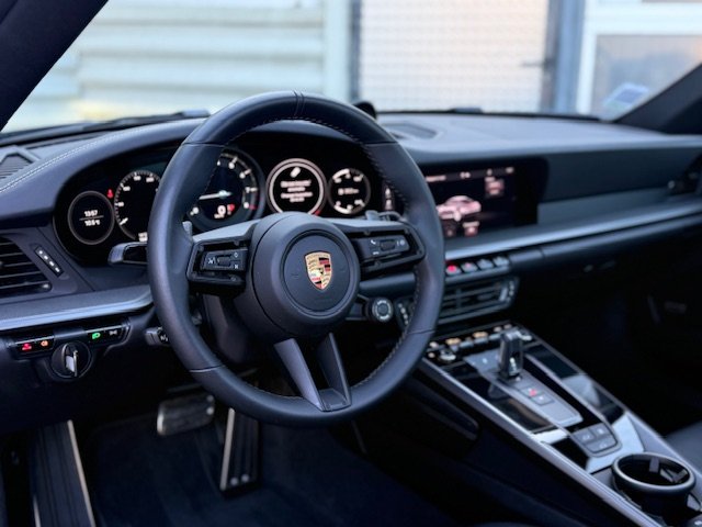 Porsche 911 - Photo 12