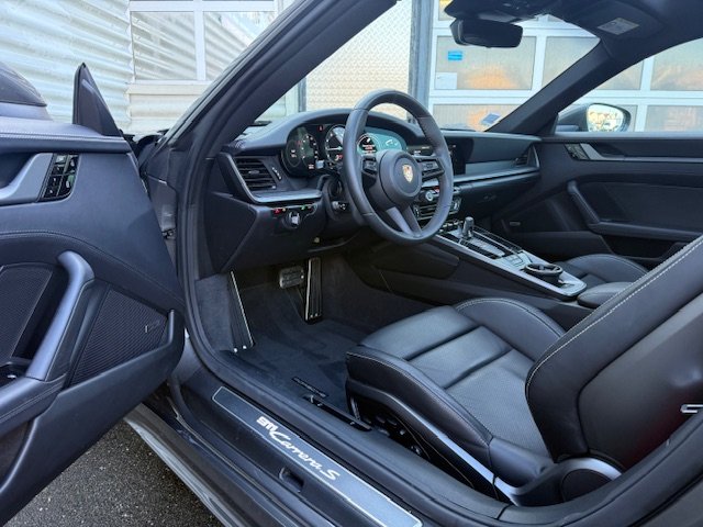 Porsche 911 - Photo 13