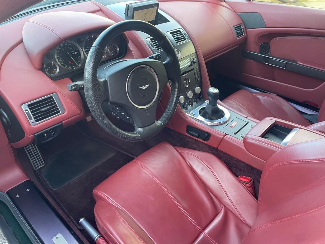 Aston Martin V8 Vantage - Photo 3