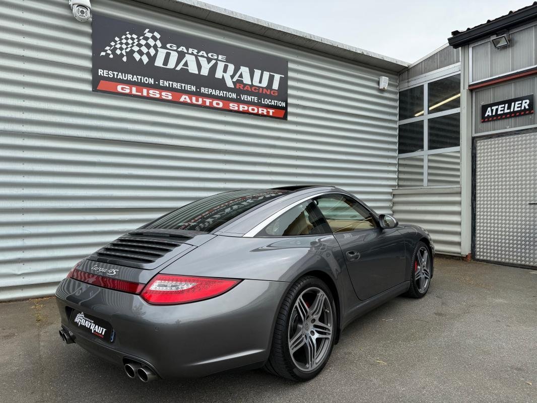 Porsche 911 - Photo 14
