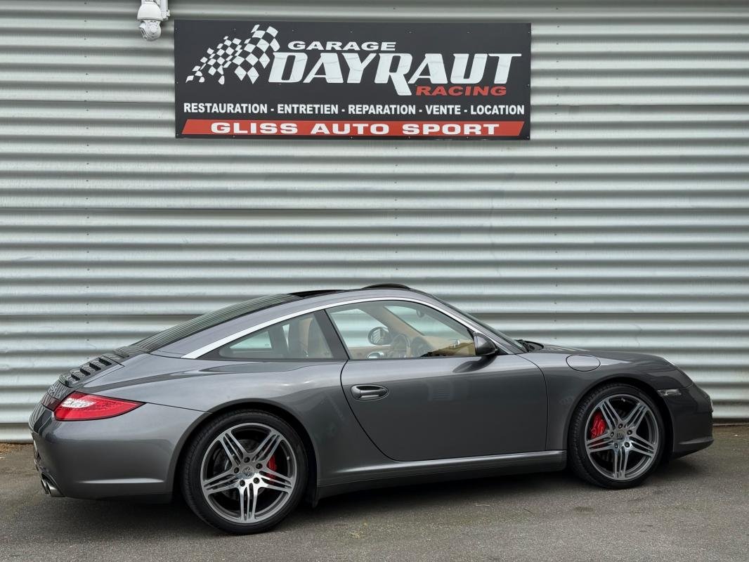 Porsche 911 - Photo 15