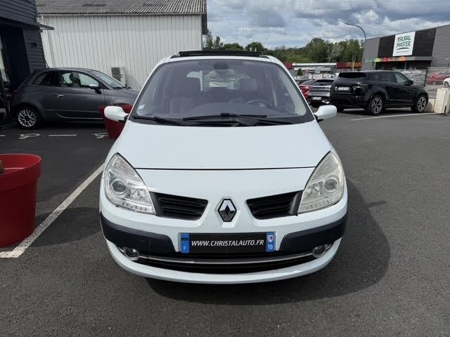 Renault Scénic - Photo 2
