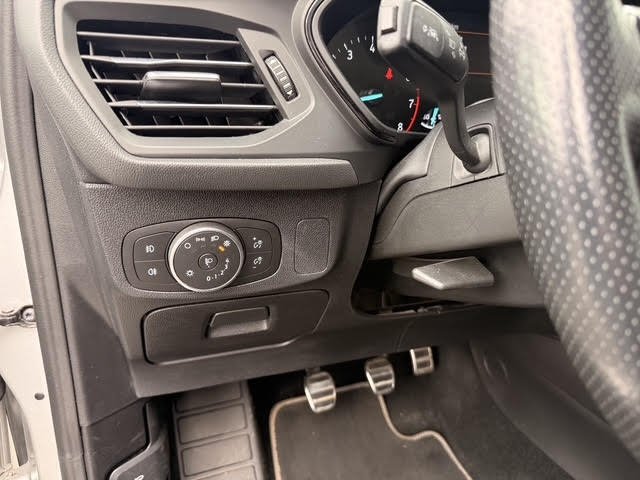 Ford Focus - Photo 13