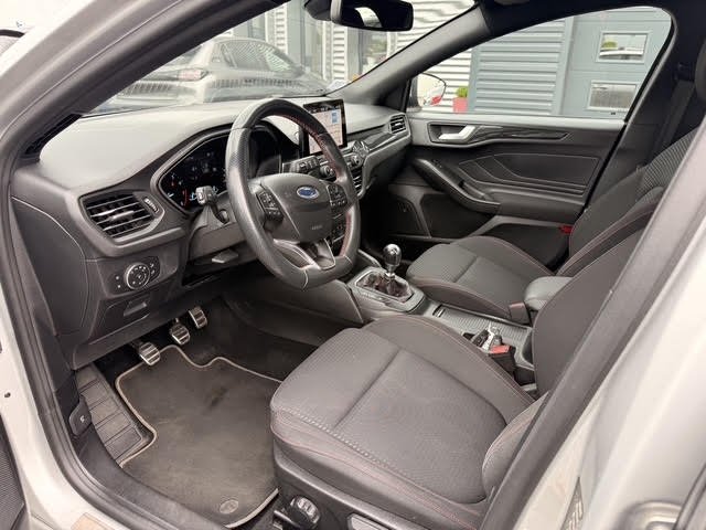 Ford Focus - Photo 16