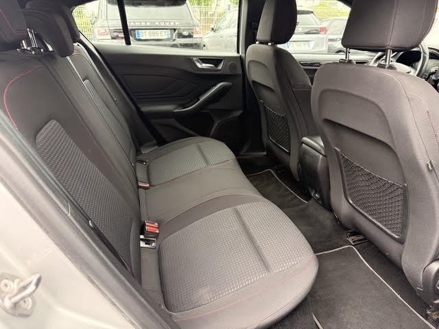Ford Focus - Photo 19