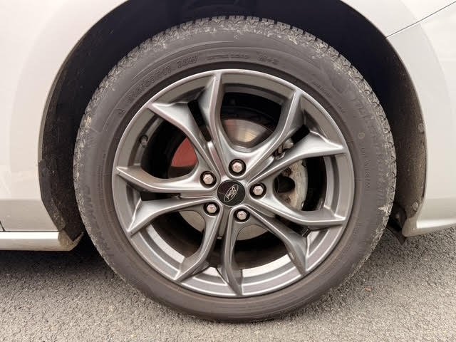 Ford Focus - Photo 20