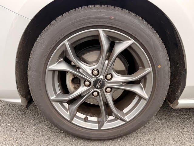 Ford Focus - Photo 23