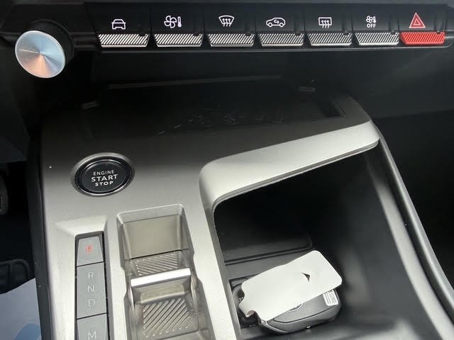 Peugeot 308 - Photo 13