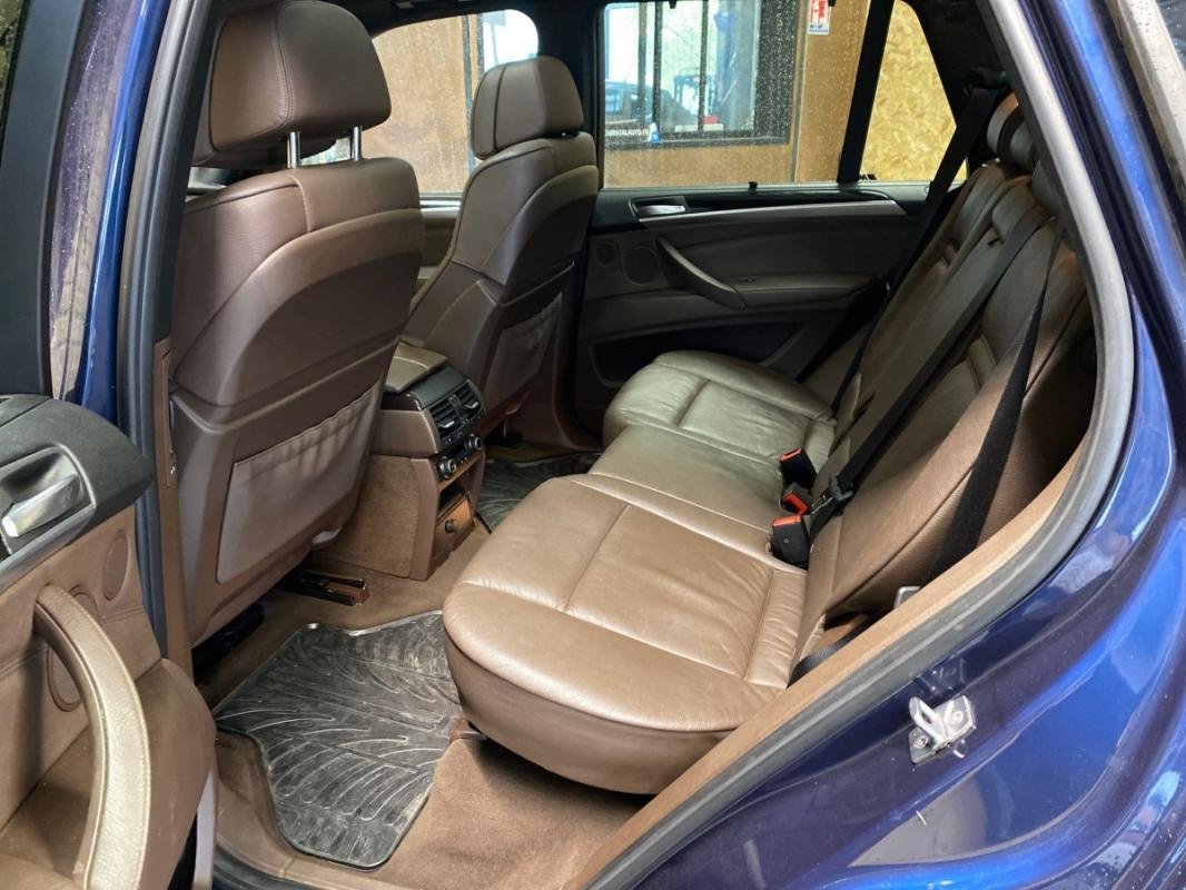 BMW X5 - Photo 11