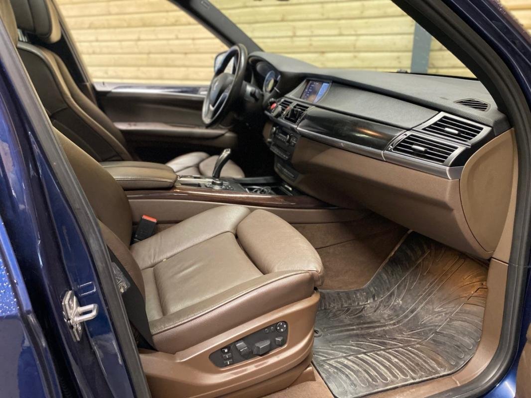 BMW X5 - Photo 17