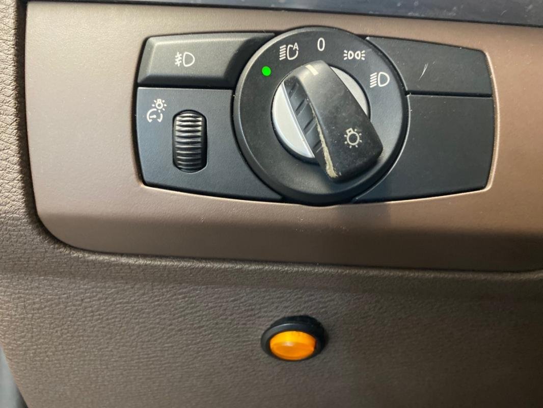 BMW X5 - Photo 18
