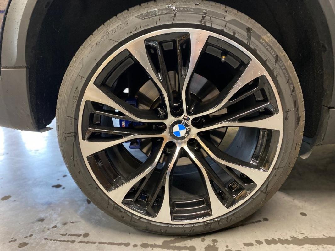 BMW X5 - Photo 23