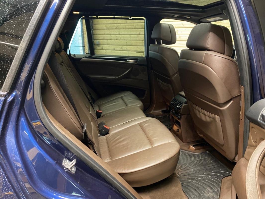 BMW X5 - Photo 10