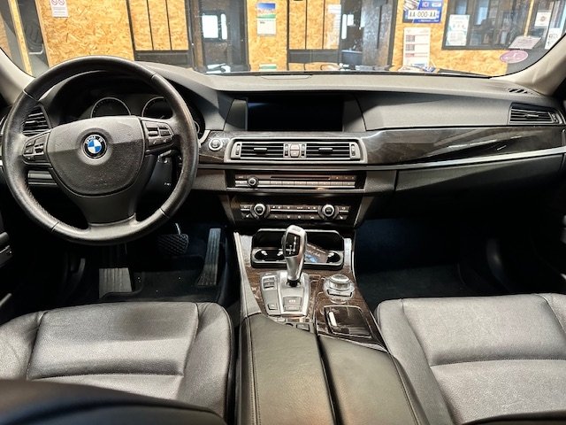 BMW Série 5 - Photo 10