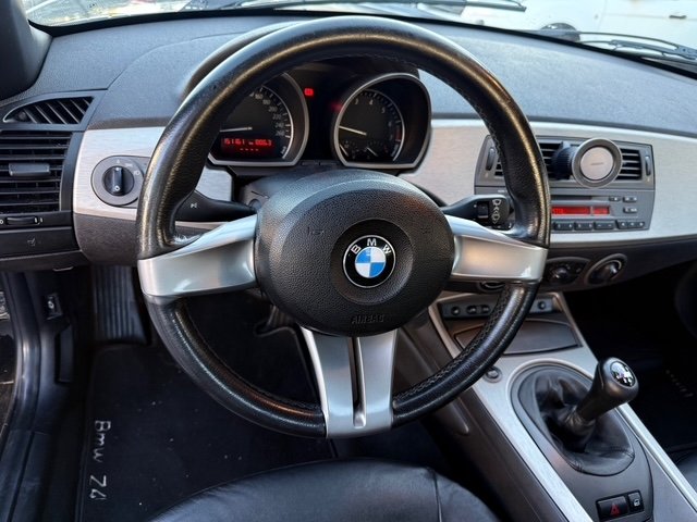 BMW Z4 - Photo 9