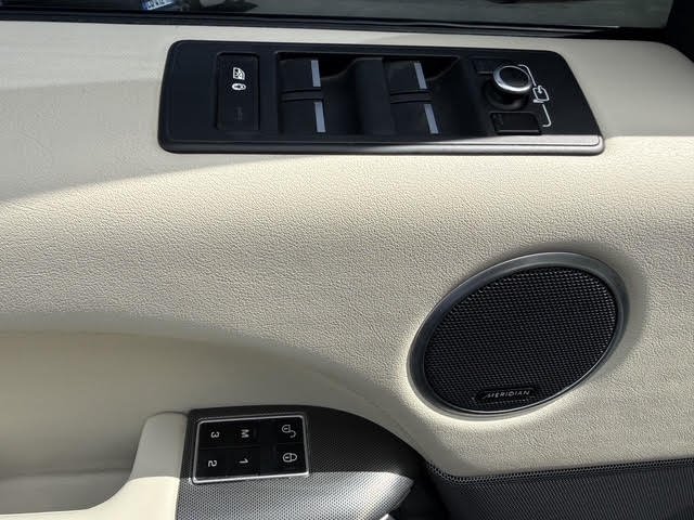 Land Rover Range Rover Sport - Photo 16