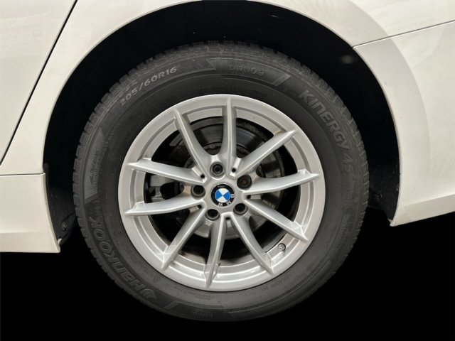 BMW Série 3 - Photo 21