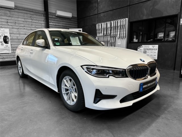 BMW Série 3 - Photo 4