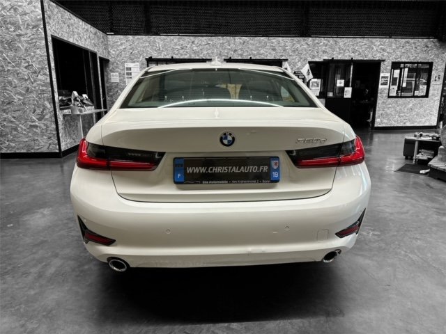 BMW Série 3 - Photo 7