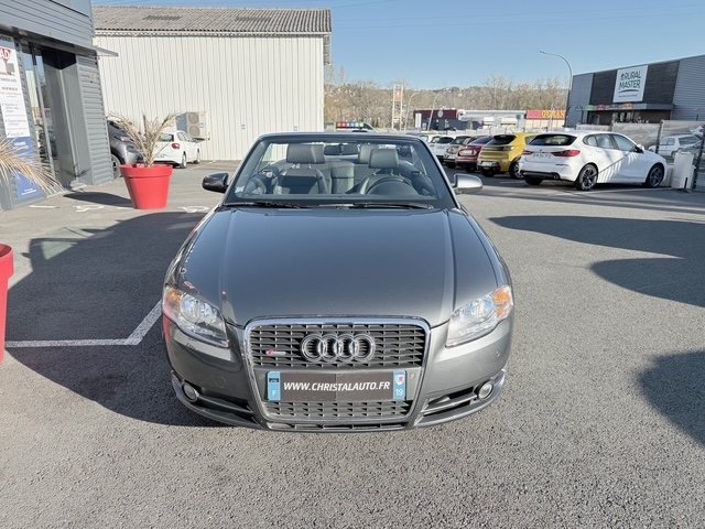 Audi A4 - Photo 11
