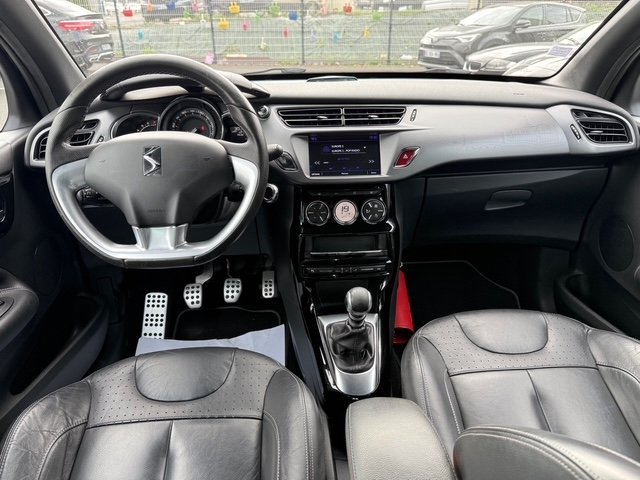 DS DS 3 Cabrio - Photo 12