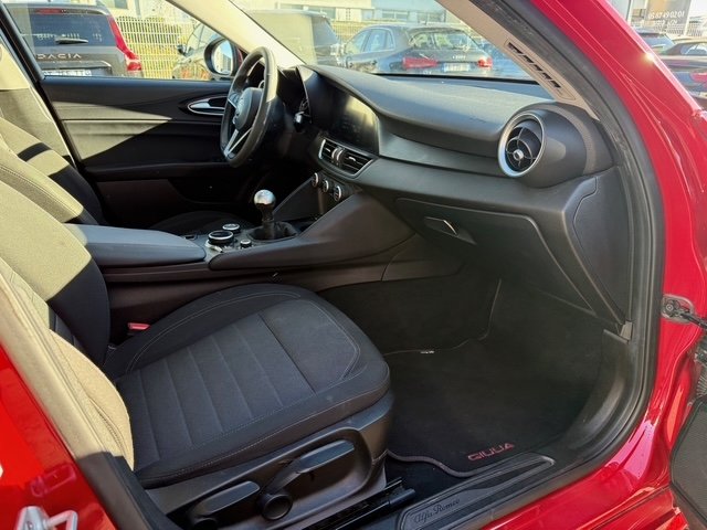 Alfa Romeo Giulia - Photo 17