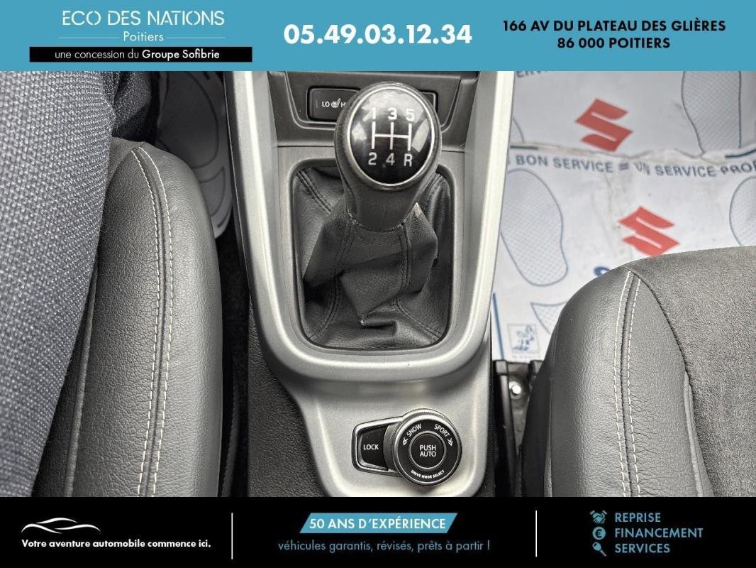 Suzuki Vitara - Photo 12